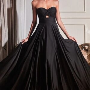 Strapless Keyhole Sweetheart Neckline A-line Gown by LaDivine Size 10